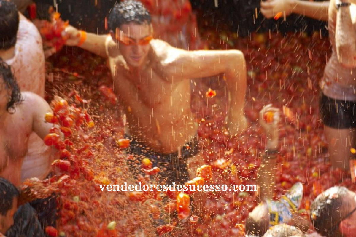 Sejarah Festival La Tomatina Budaya Lempar Tomat di Spanyol