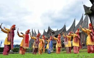 Mengenal 3 Upacara Adat Dari Suku Minangkabau