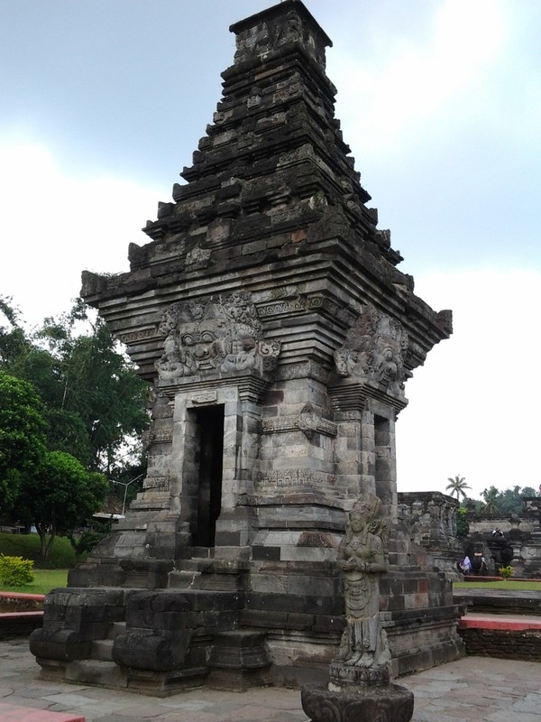 Candi Penataran"Bangunan Suci Palah"